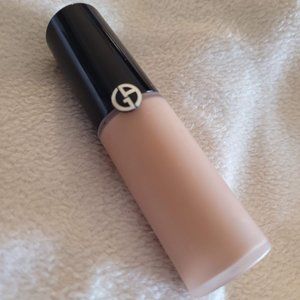 Armani Luminous Silk Face and Under-Eye Concealer